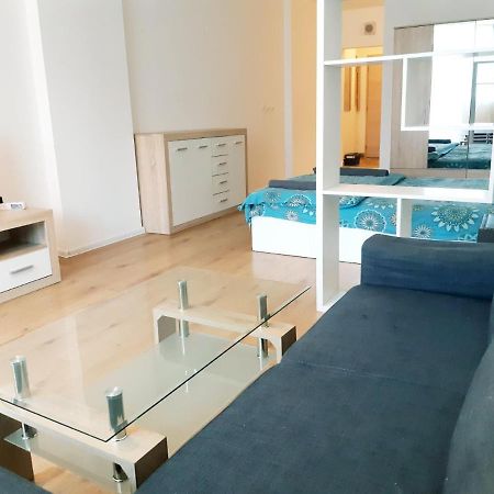 Huge Apartment With A Parking Space In The Same Building София Екстериор снимка