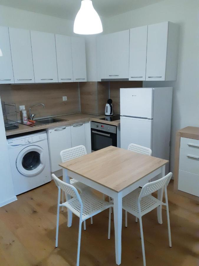 Huge Apartment With A Parking Space In The Same Building София Екстериор снимка