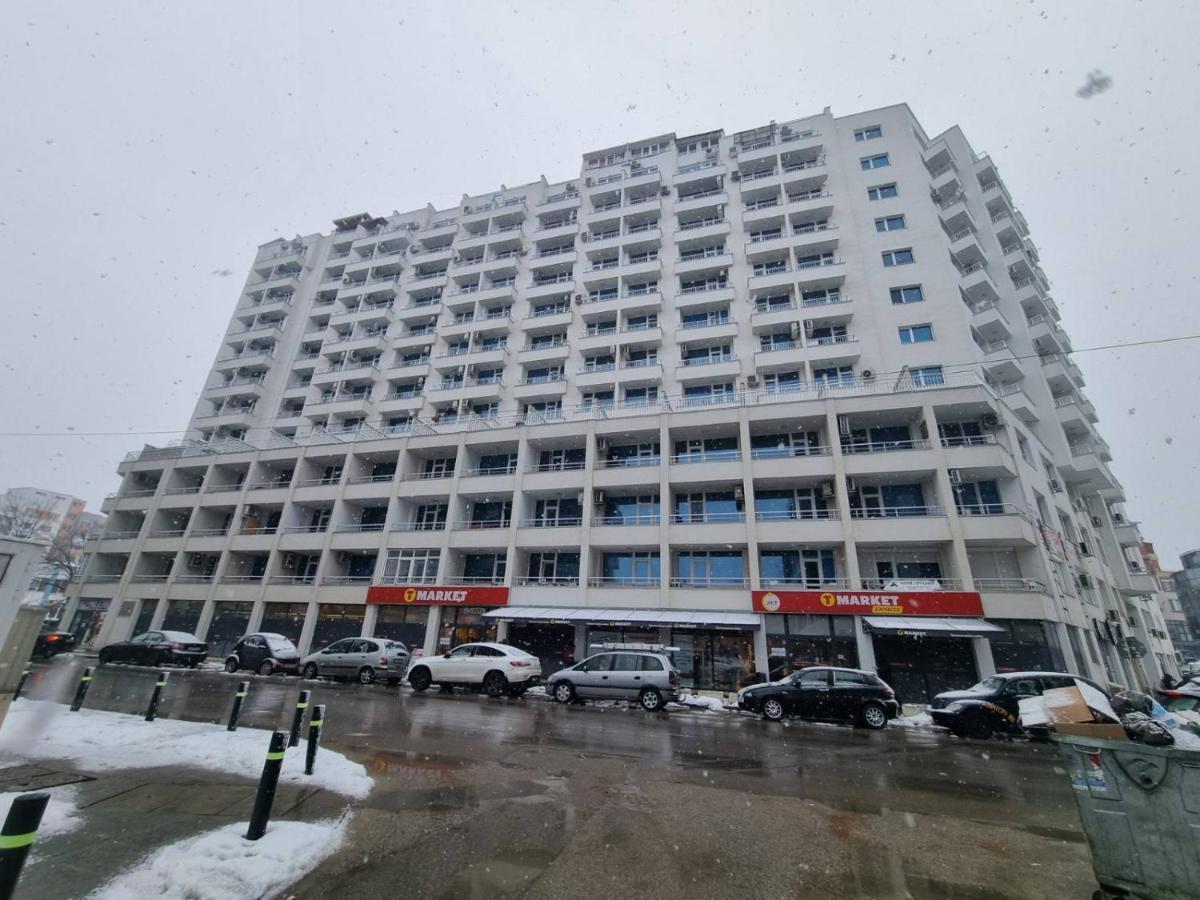 Huge Apartment With A Parking Space In The Same Building София Екстериор снимка